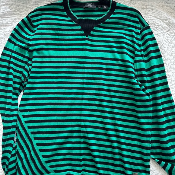 Hugo boss, sweatshirt, L, like new, authentic.